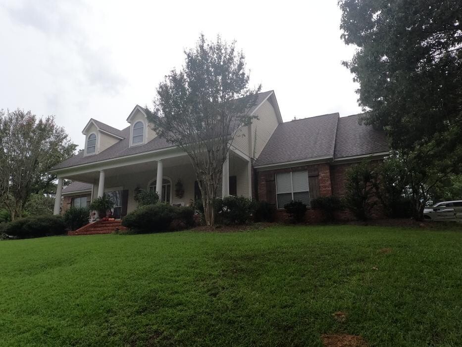 Images Steve Houck Broker/Owner, Real Estate Partners