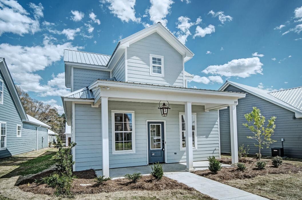 Images Steve Houck Broker/Owner, Real Estate Partners