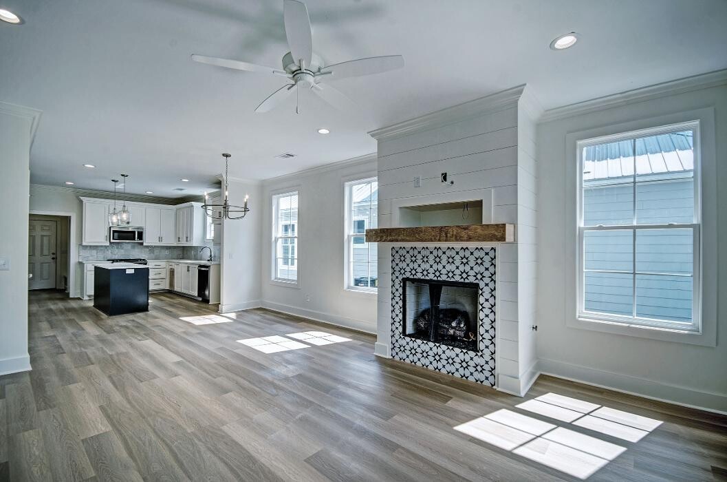 Images Steve Houck Broker/Owner, Real Estate Partners