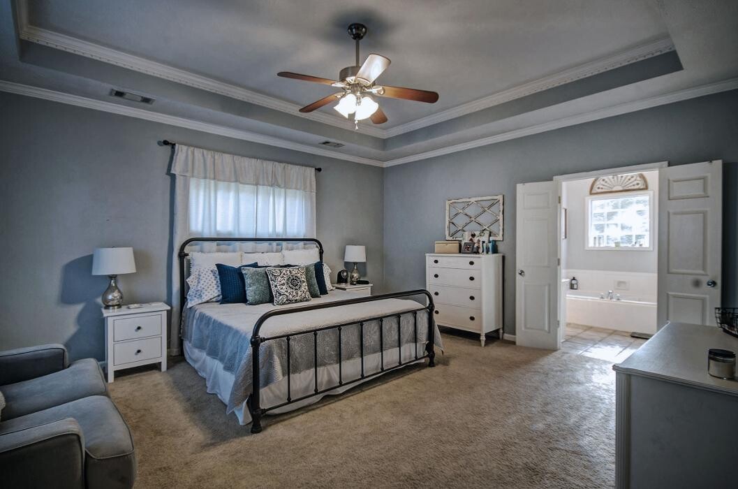 Images Steve Houck Broker/Owner, Real Estate Partners
