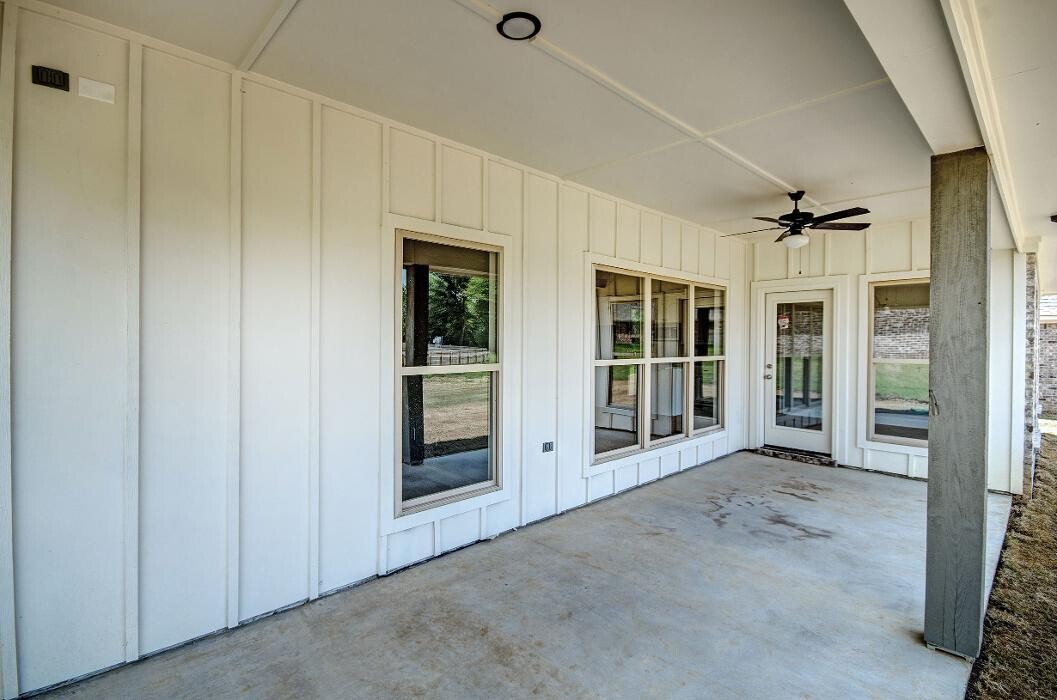 Images Steve Houck Broker/Owner, Real Estate Partners