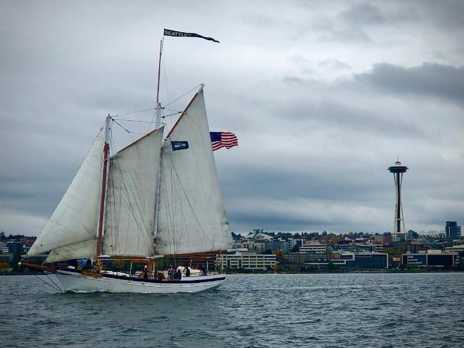 Images Seattle's Tall Ship