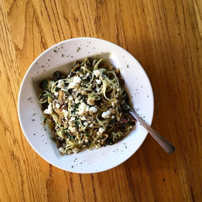 Images Stevarinos Italian Eatery & Pub