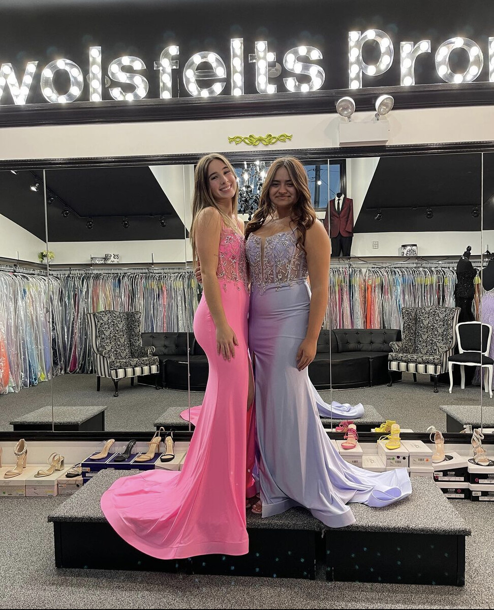 Images Wolsfelt's Prom