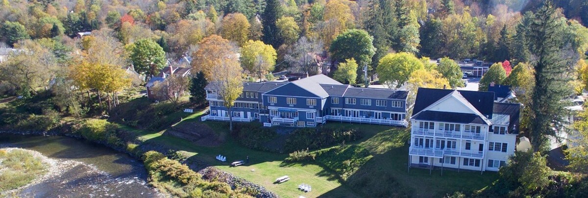 Images The Shire Woodstock