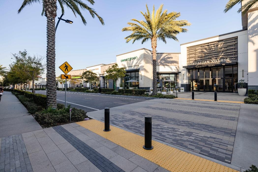 Images Manhattan Village