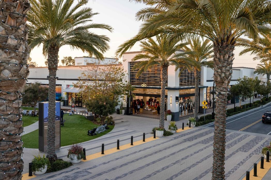 Images Manhattan Village