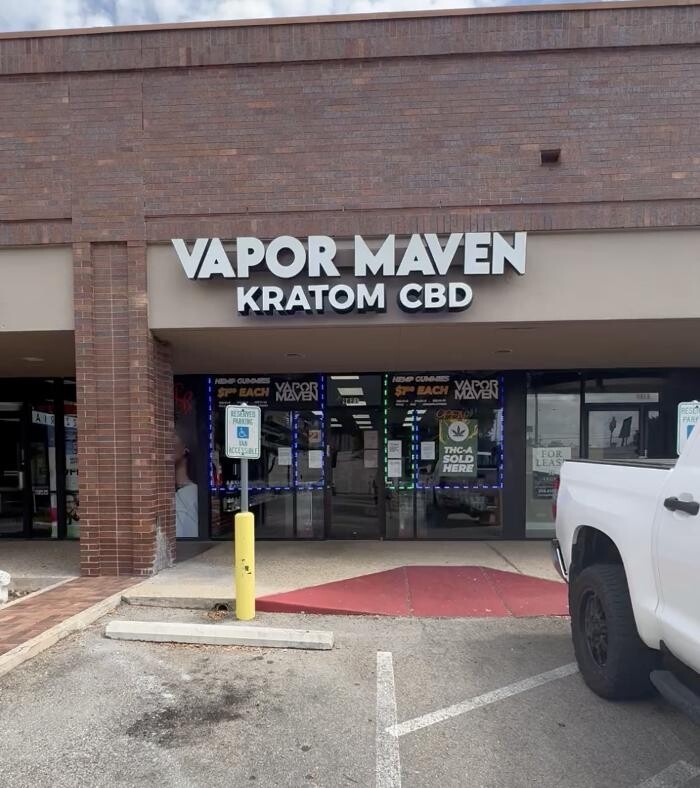 Images CoinFlip Bitcoin ATM - Vapor Maven (San Antonio)