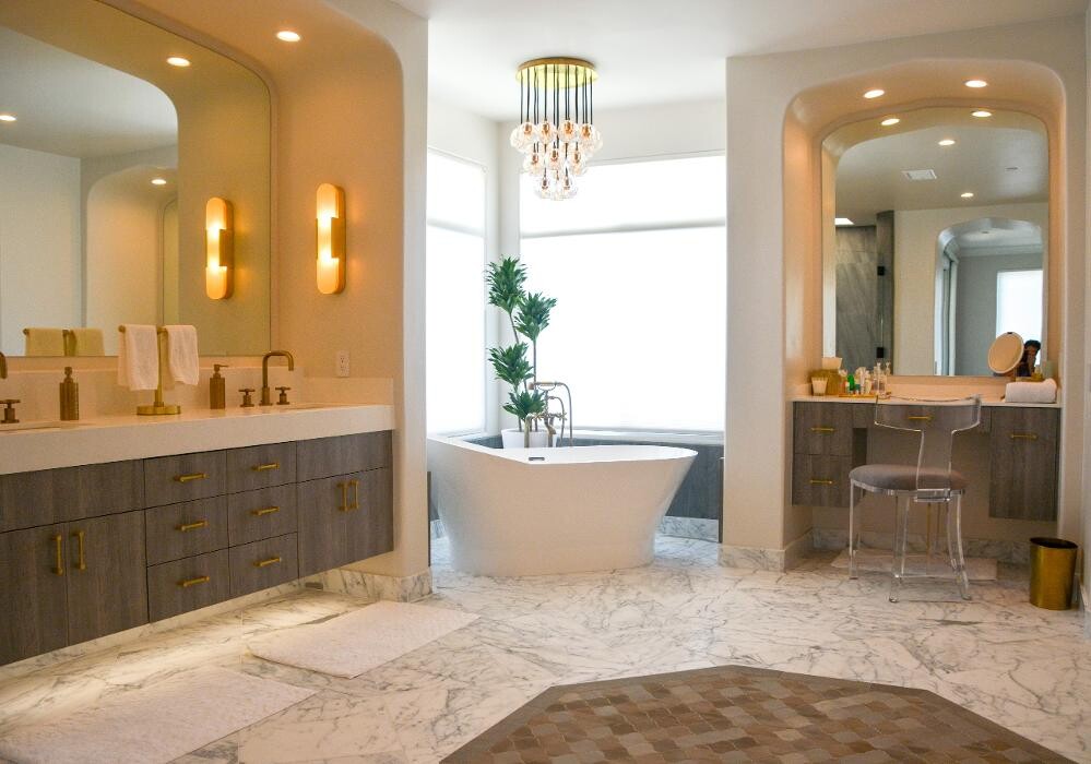 Images Charles Taylor Interior Design