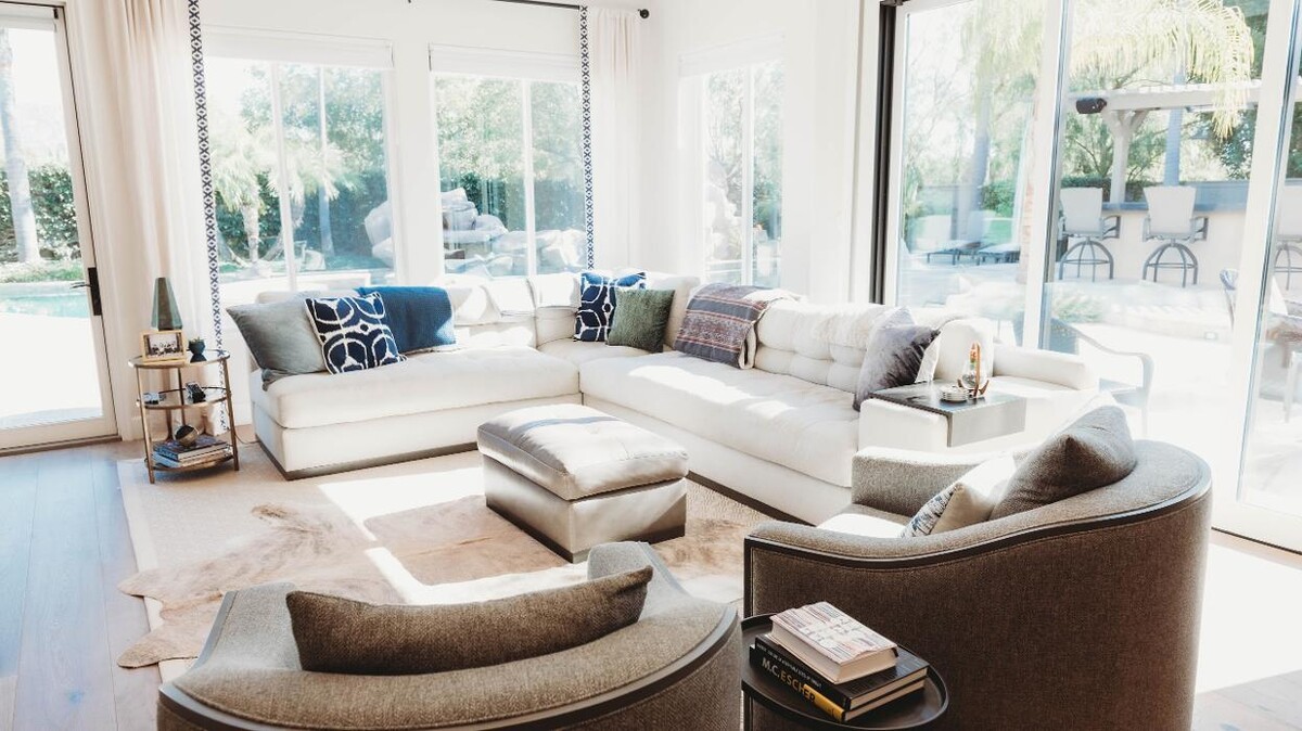 Images Charles Taylor Interior Design