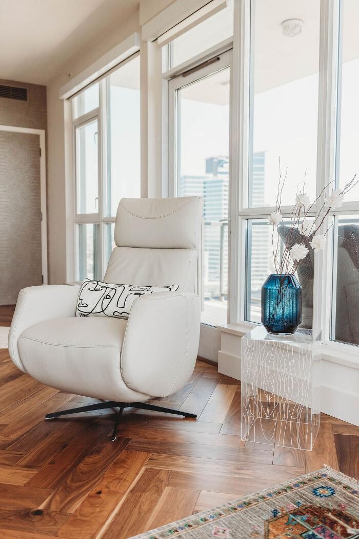 Images Charles Taylor Interior Design