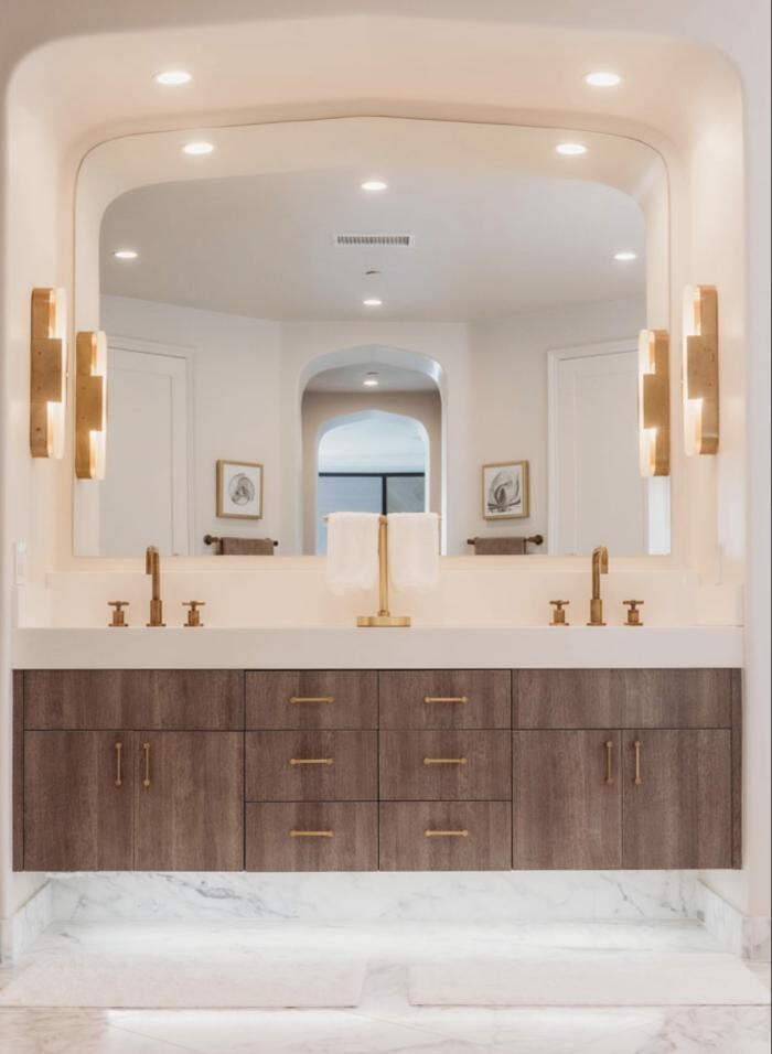 Images Charles Taylor Interior Design