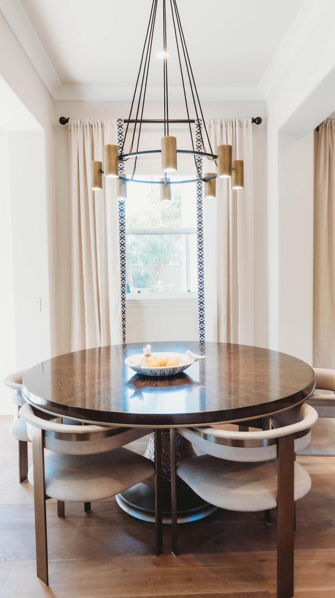 Images Charles Taylor Interior Design