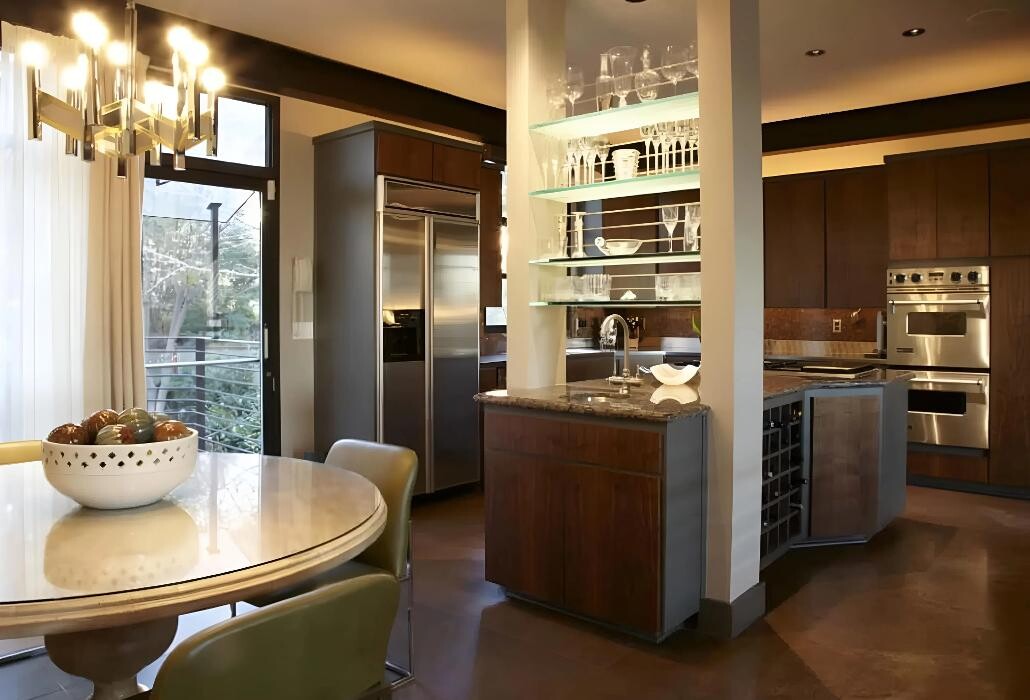Images Charles Taylor Interior Design