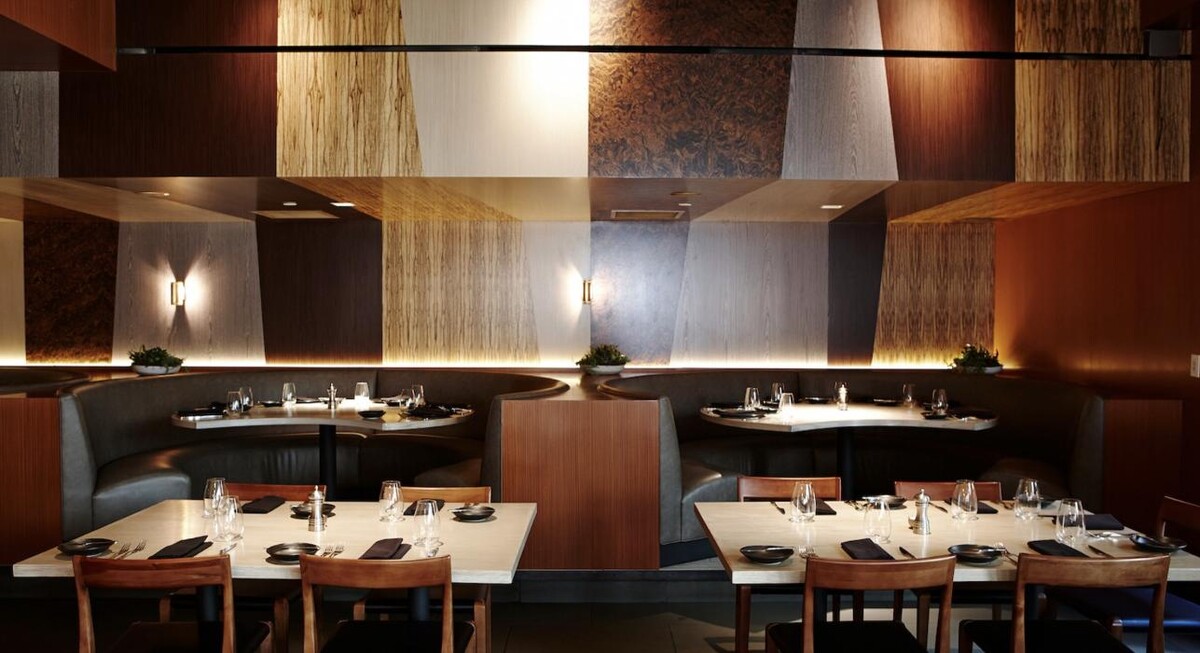 Images Charles Taylor Interior Design