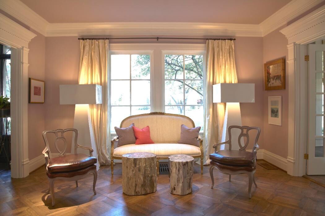 Images Charles Taylor Interior Design