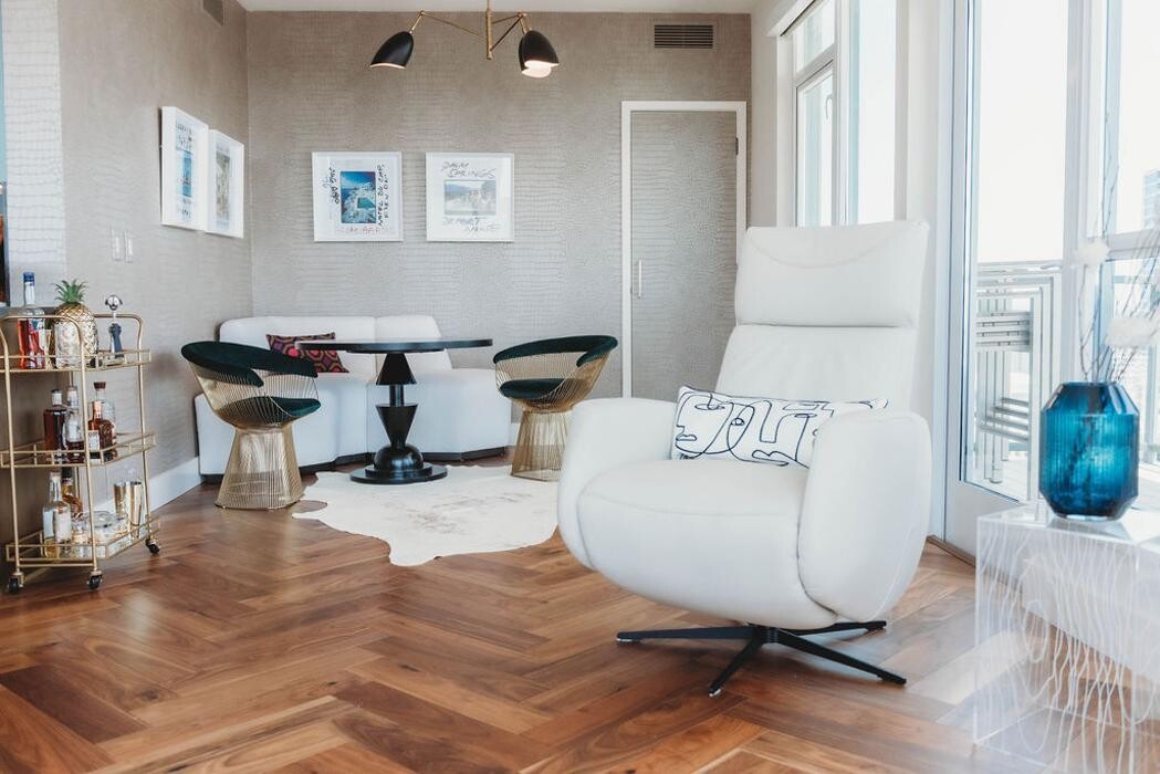 Images Charles Taylor Interior Design