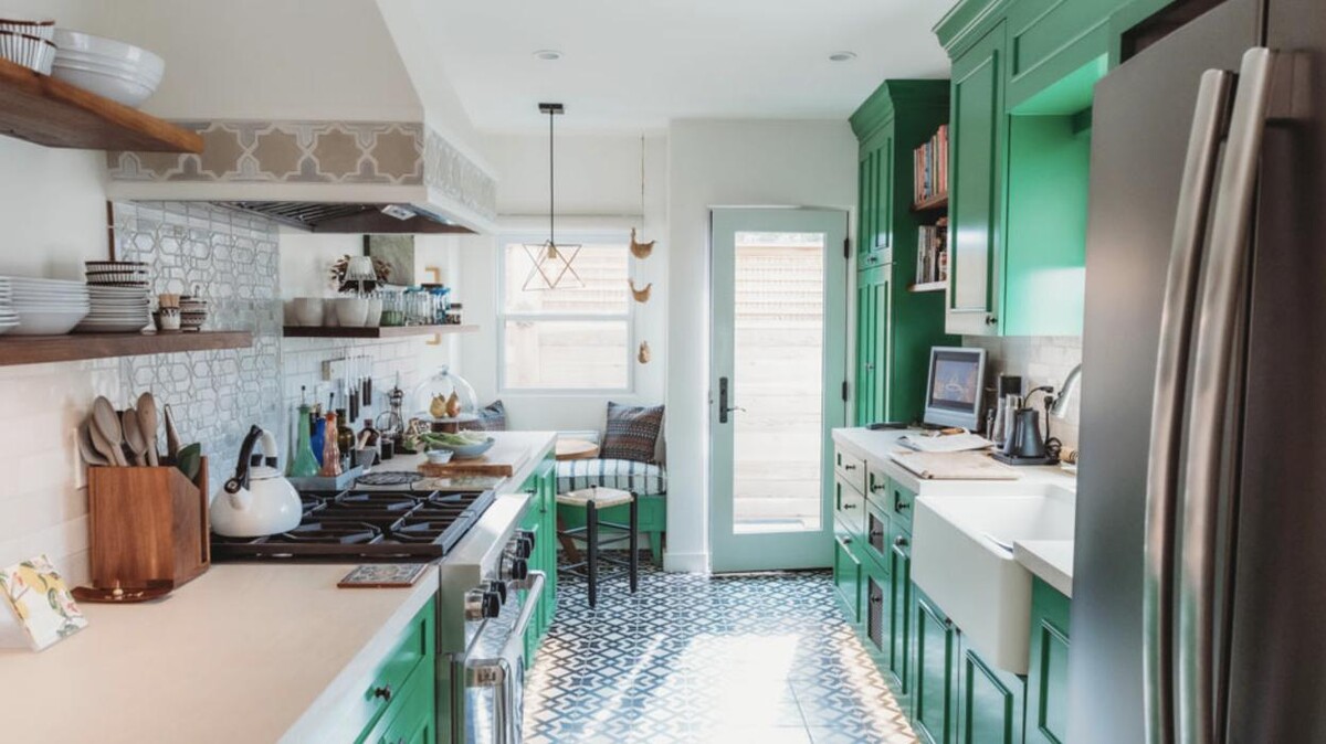 Images Charles Taylor Interior Design
