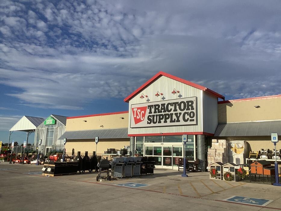 Images Tractor Supply Co.