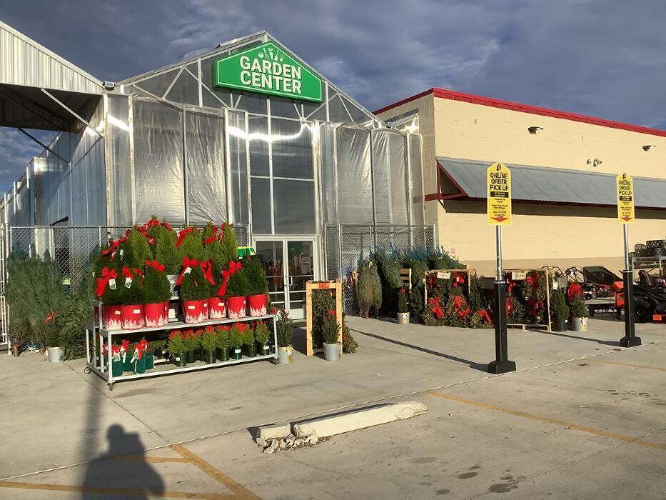 Images Tractor Supply Co.