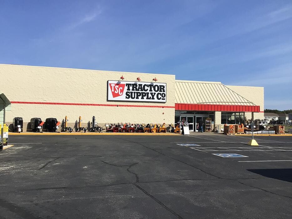 Images Tractor Supply Co.