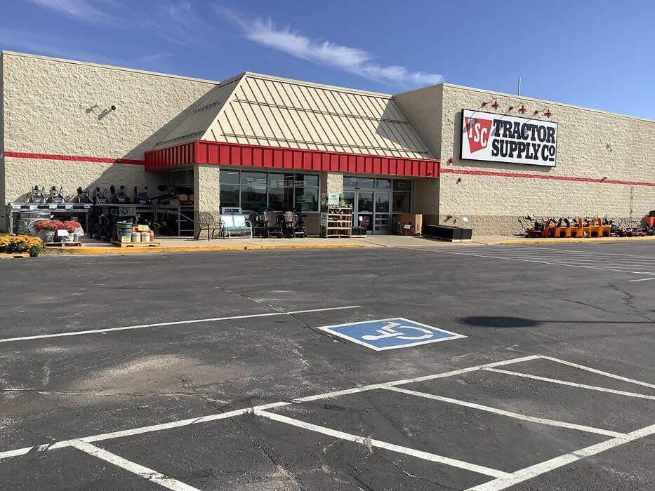 Images Tractor Supply Co.