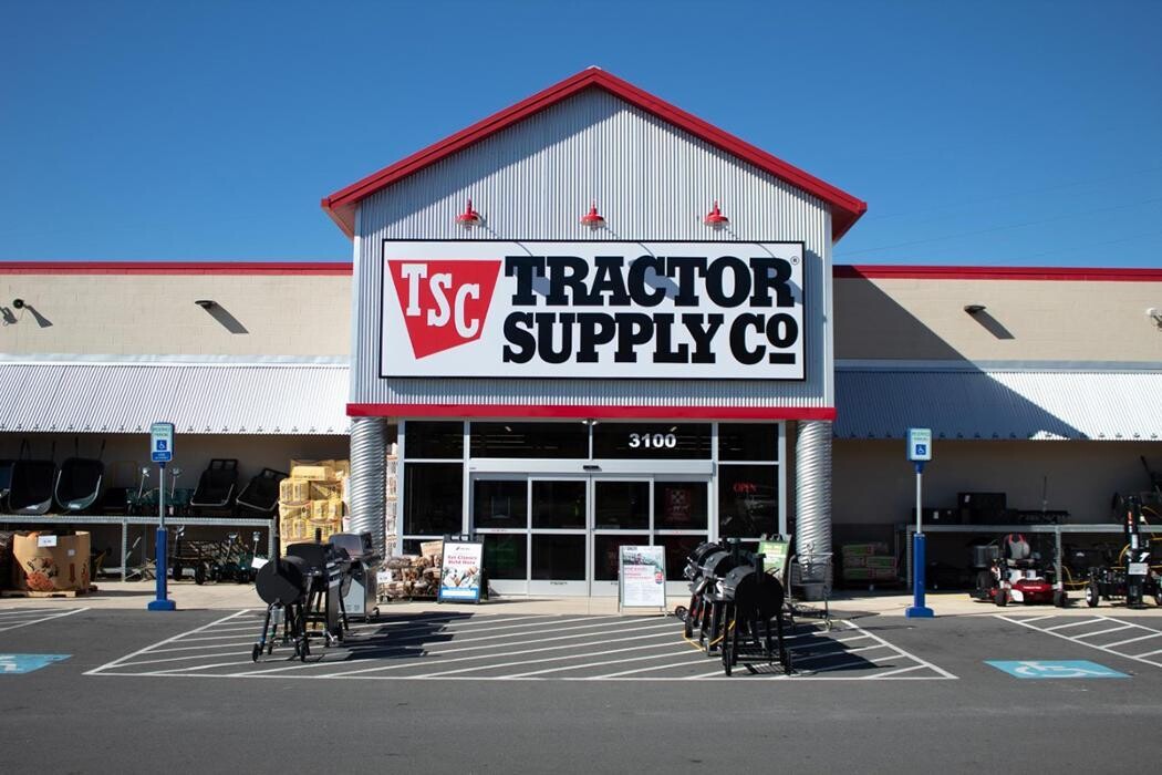 Images Tractor Supply Co.