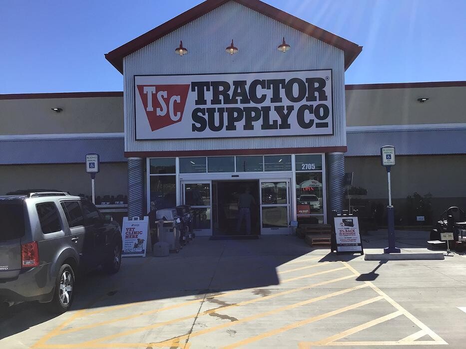 Images Tractor Supply Co.