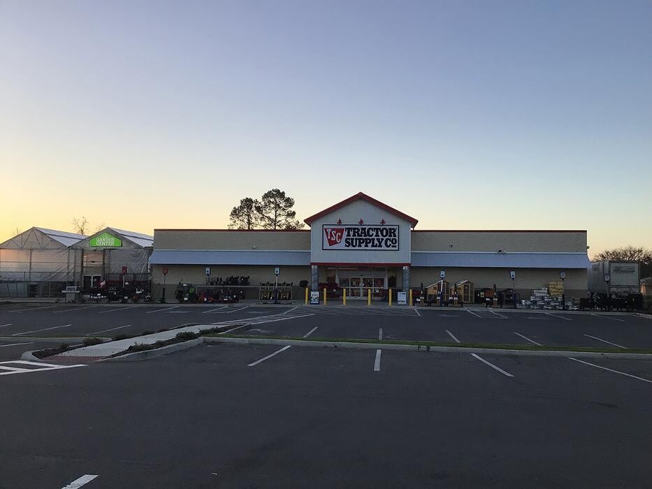 Images Tractor Supply Co.