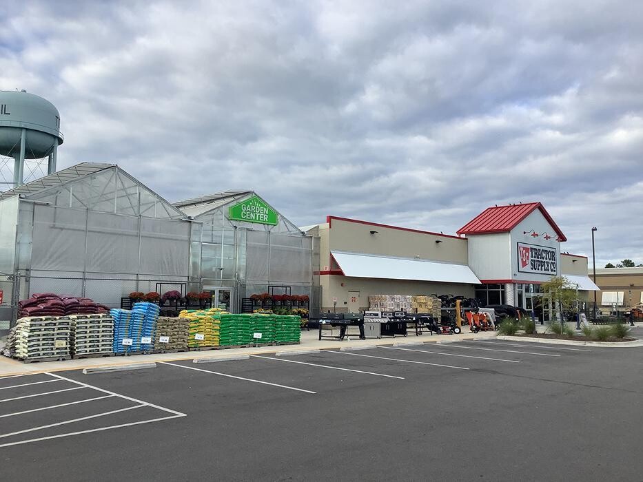 Images Tractor Supply Co.