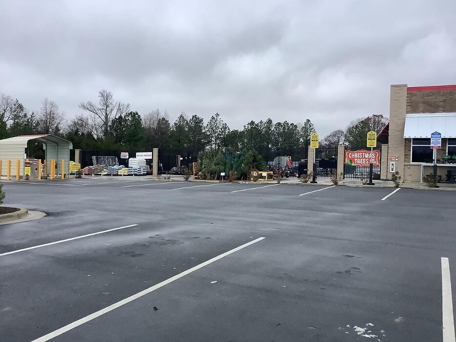 Images Tractor Supply Co.