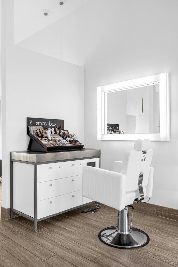 Images Salon Dulay - Mills 50 District