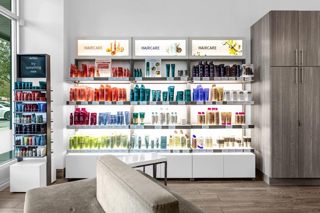 Images Salon Dulay - Mills 50 District