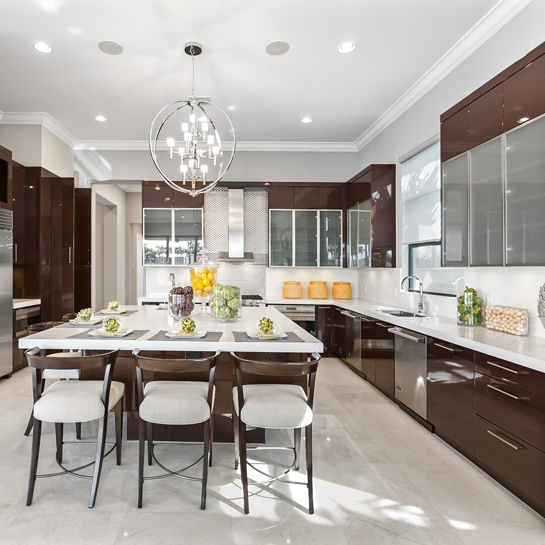 Images Dave VerSluis, Great Lakes Signature Properties