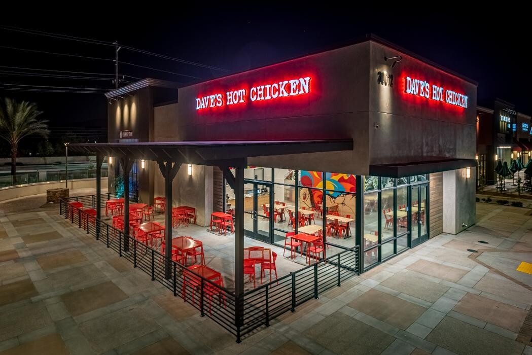 Images Dave's Hot Chicken