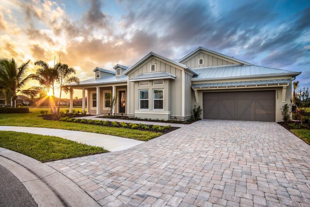 Images Jamie Bresnahan Flores - EXP Realty