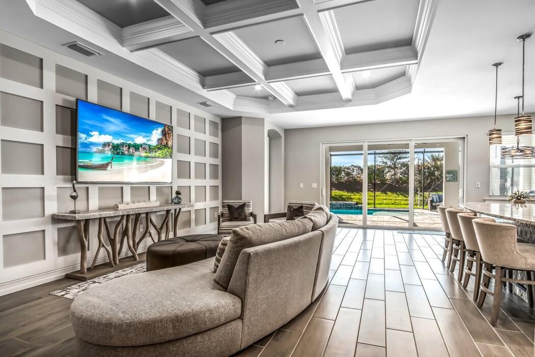 Images Jamie Bresnahan Flores - EXP Realty