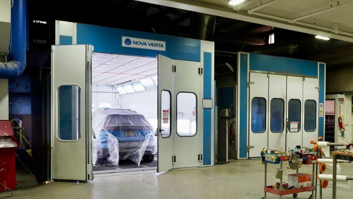 Images Crash Champions LUXE | EV Certified Repair Tigard