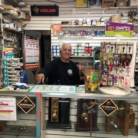 Images Supreme Locksmith