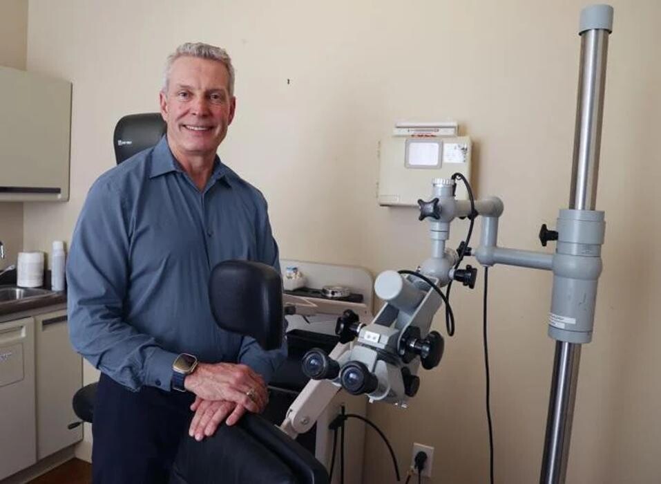 Images Andrew de Jong, MD