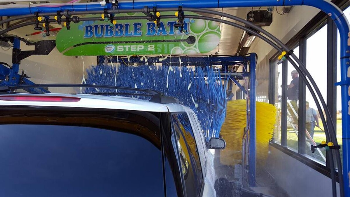Images Breeze Thru Car Wash - Johnstown