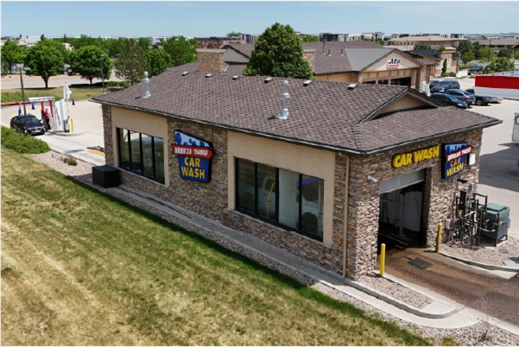 Images Breeze Thru Car Wash - Johnstown