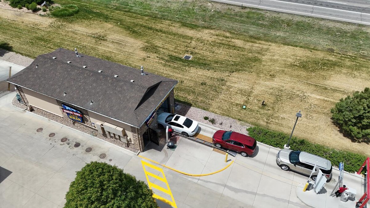 Images Breeze Thru Car Wash - Johnstown
