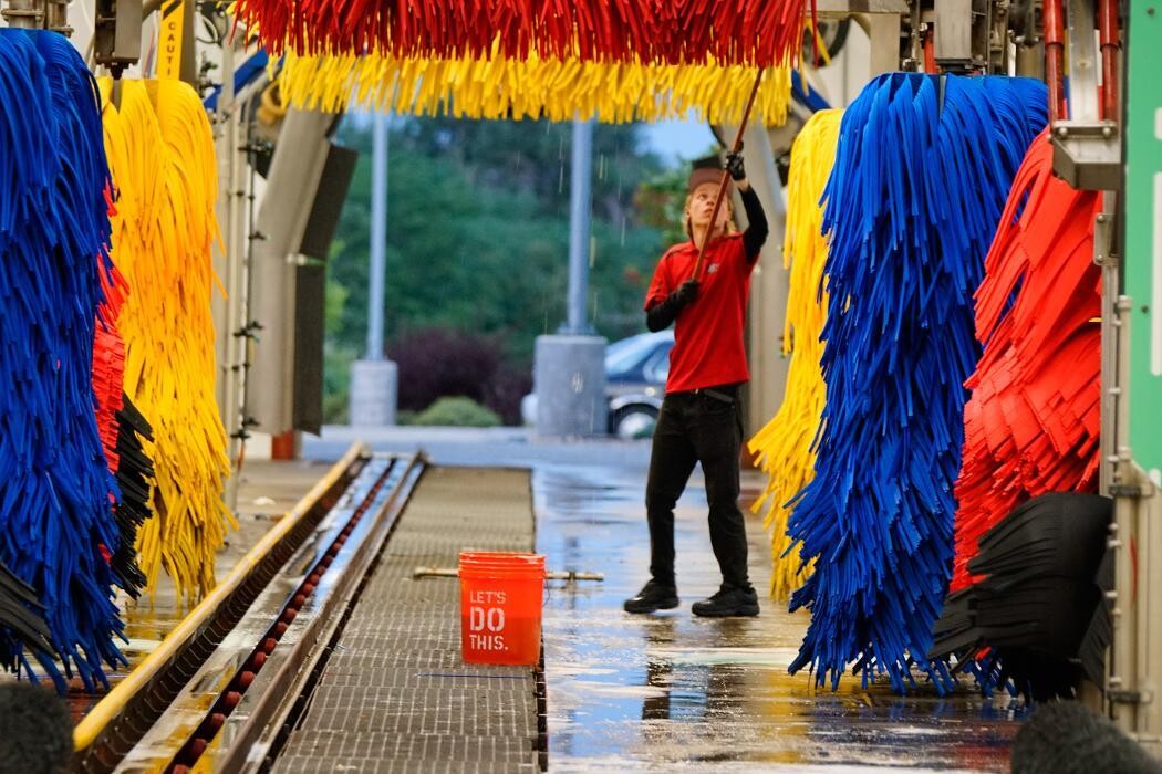 Images Breeze Thru Car Wash - West Greeley