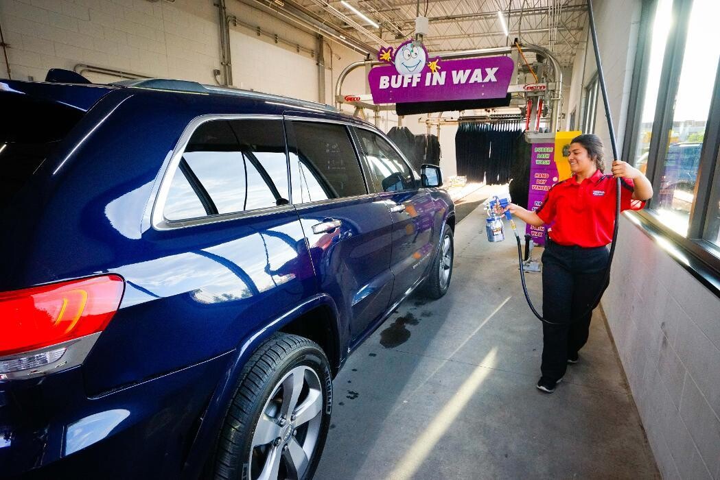 Images Breeze Thru Car Wash - West Greeley