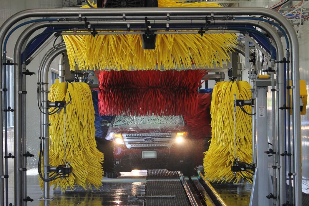 Images Breeze Thru Car Wash - West Greeley