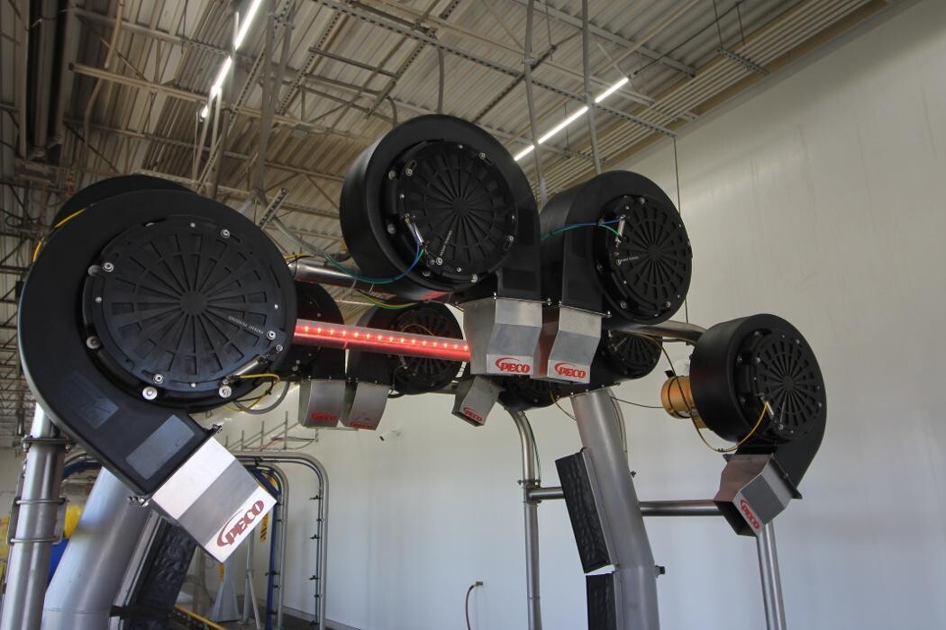 Images Breeze Thru Car Wash - West Greeley