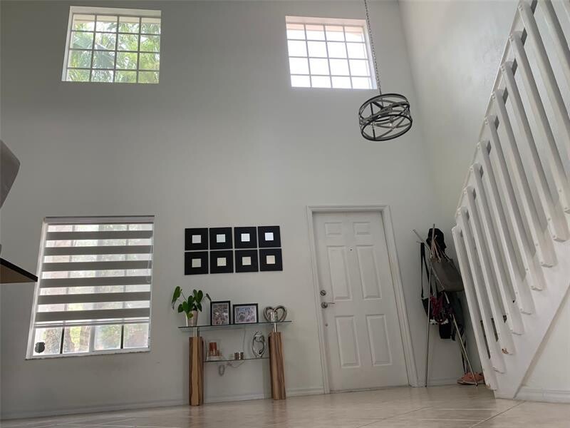 Images Manuel Alfonso Galeano With Weston International Realty