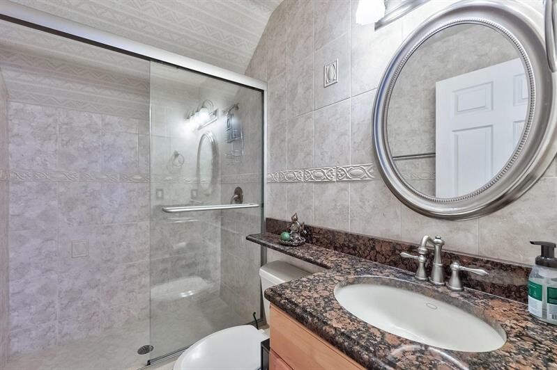 Images Manuel Alfonso Galeano With Weston International Realty