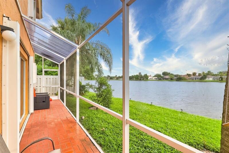 Images Manuel Alfonso Galeano With Weston International Realty